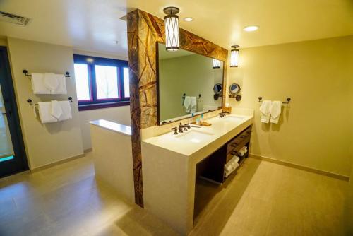 Copper Creek-Grand Villa-22